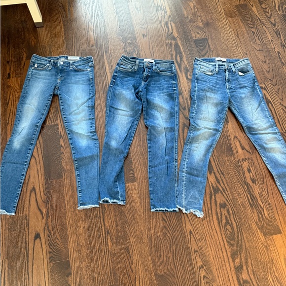 Women's Blue Jeans - Picture 1 of 10